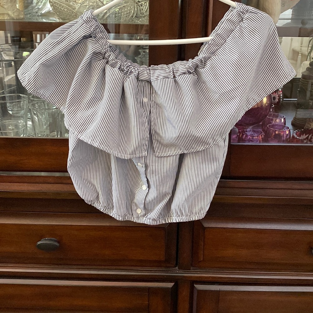 Puffy Iris Large shirt
